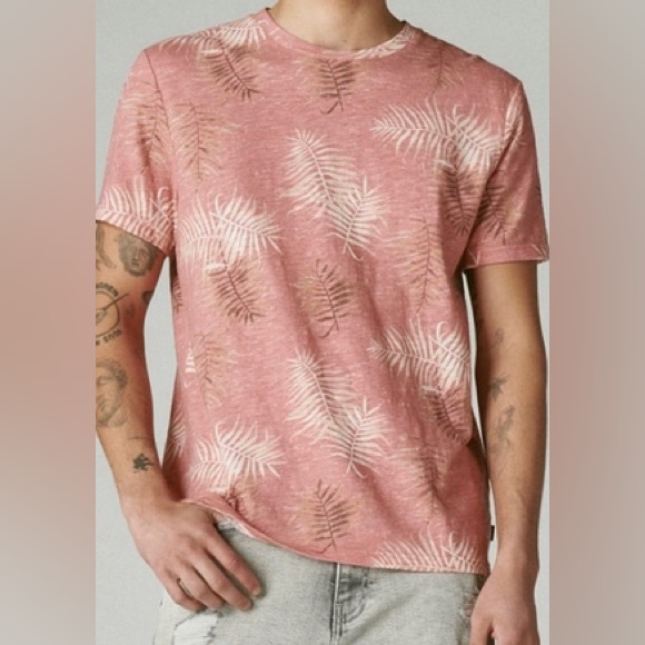 NWOT Lucky Brand Unisex Linen Leaf Printed Crew Tee - Picture 3 of 6